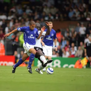 Season 05-06 Photographic Print Collection: Fulham v Everton