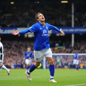 Everton's Jelavic Scores Brace: Everton 2-0 Fulham (Barclays Premier League, Goodison Park, 28 April 2012) Everton's Jelavic Scores Brace: Everton 2-0 Fulham (Barclays Premier League, Goodison Park, 28 April 2012)