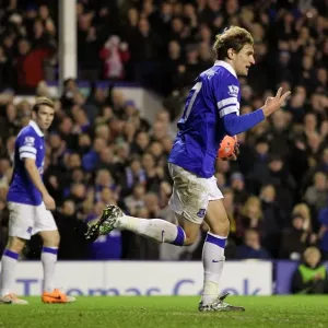 Everton's Jelavic Scores Hat-trick: Everton Crushes QPR 4-0 in FA Cup (2013-2014) Everton's Jelavic Scores Hat-trick: Everton Crushes QPR 4-0 in FA Cup (2013-2014)