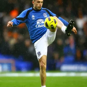 Everton's Johnny Heitinga in Action: Everton vs. Blackpool, Barclays Premier League (05 February 2011), Goodison Park Everton's Johnny Heitinga in Action: Everton vs. Blackpool, Barclays Premier League (05 February 2011), Goodison Park