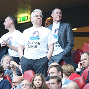 Everton's Bill Kenwright at SL Benfica: Europa League Match - Supporting the Madelaine McCann Appeal