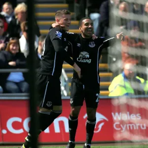 Everton's Lennon and Barkley: A Dazzling Duo Celebrates First Goal vs Swansea City Everton's Lennon and Barkley: A Dazzling Duo Celebrates First Goal vs Swansea City