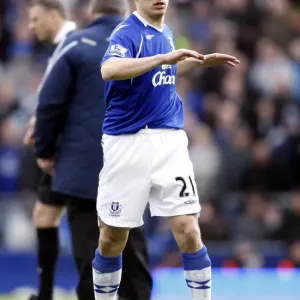 Everton's Leon Osman Readies for FA Cup Quarterfinal Showdown Against Middlesbrough (08/09) Everton's Leon Osman Readies for FA Cup Quarterfinal Showdown Against Middlesbrough (08/09)