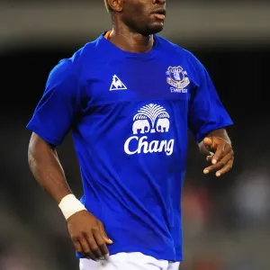 Everton's Louis Saha in Action: Thrilling Moments from Everton vs Melbourne Heart Pre-Season Friendly at Etihad Stadium