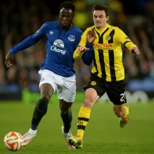 Everton's Lukaku vs Rochat: Intense Battle in Europa League Clash at Goodison Park Everton's Lukaku vs Rochat: Intense Battle in Europa League Clash at Goodison Park