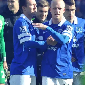 Everton's Naismith and McGeady Celebrate Victory over Hull City with Ecstatic Fans (11-05-2014) Everton's Naismith and McGeady Celebrate Victory over Hull City with Ecstatic Fans (11-05-2014)