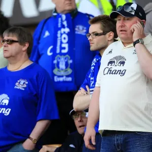 Everton's Passionate Stand: Molineux Showdown - Everton vs. Wolverhampton Wanderers (Barclays Premier League, 09 April 2011) Everton's Passionate Stand: Molineux Showdown - Everton vs. Wolverhampton Wanderers (Barclays Premier League, 09 April 2011)