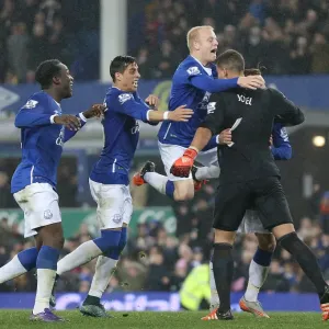Everton's Penalty Triumph: Capital One Cup Victory over Norwich City Everton's Penalty Triumph: Capital One Cup Victory over Norwich City