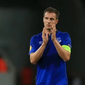Everton's Phil Jagielka Celebrates UEFA Europa League Victory Over Lille OSC with Fans Everton's Phil Jagielka Celebrates UEFA Europa League Victory Over Lille OSC with Fans