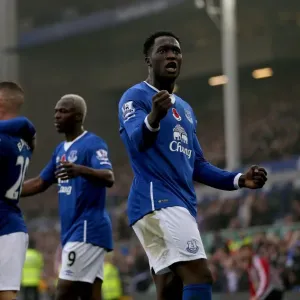 Everton's Romelu Lukaku: Hat-trick Hero in Everton's 4-0 Victory Over Sunderland (Premier League) Everton's Romelu Lukaku: Hat-trick Hero in Everton's 4-0 Victory Over Sunderland (Premier League)