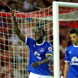 Everton's Romelu Lukaku Rejoices in Scoring His Second Goal Against Sunderland at Stadium of Light