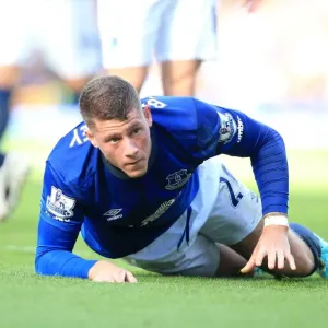 Everton's Ross Barkley Shines in Premier League Clash Against Aston Villa at Goodison Park Everton's Ross Barkley Shines in Premier League Clash Against Aston Villa at Goodison Park