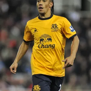 Everton's Steven Pienaar in Action: Thrilling Showdown against Stoke City (01 May 2012), Premier League Everton's Steven Pienaar in Action: Thrilling Showdown against Stoke City (01 May 2012), Premier League