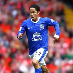 Everton's Steven Pienaar Faces Off in intense Liverpool Rivalry (05-05-2013) Everton's Steven Pienaar Faces Off in intense Liverpool Rivalry (05-05-2013)