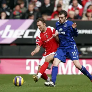 Everton's Thrilling Duo: McFadden and Rommedahl in Full Swing Everton's Thrilling Duo: McFadden and Rommedahl in Full Swing