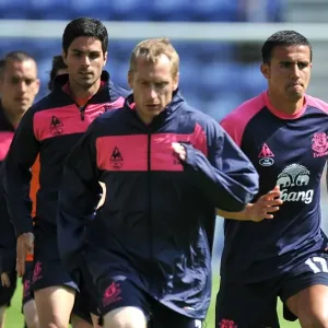 Everton FC Print: Tim Cahill and Mikel Arteta Warm-Up Everton FC Print: Tim Cahill and Mikel Arteta Warm-Up