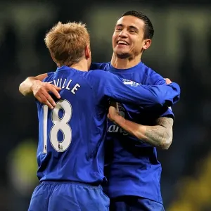 Everton's Triumph: Cahill and Neville's Victory Dance vs. Manchester City (2010) Everton's Triumph: Cahill and Neville's Victory Dance vs. Manchester City (2010)