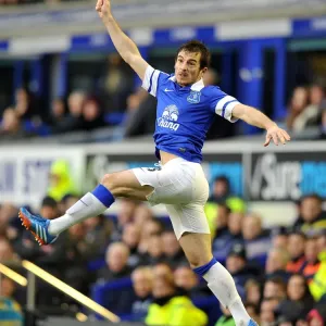 Everton's Triumph: Leighton Baines in Action against Aston Villa (01-02-2014, Goodison Park) Everton's Triumph: Leighton Baines in Action against Aston Villa (01-02-2014, Goodison Park)