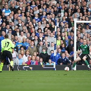 Everton's Triumphant 3-1 Win Over Wigan Athletic: Jo's Hat-Trick in the Barclays Premier League (2008-09)