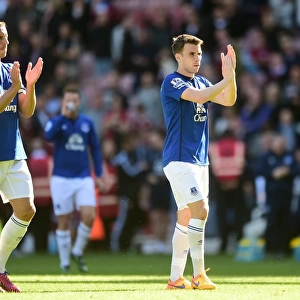 Everton's Unified Victory: Coleman and Jagielka Salute the Faithful (West Ham United vs Everton)