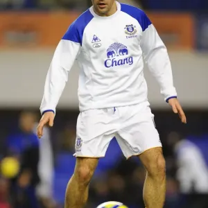 FA Cup Fourth Round Battle at Goodison Park: Darron Gibson's Unwavering Determination (Everton vs Fulham, 27 January 2012) FA Cup Fourth Round Battle at Goodison Park: Darron Gibson's Unwavering Determination (Everton vs Fulham, 27 January 2012)