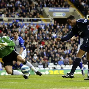 Football - Birmingham City v Everton Barclays Premier League - St Andrews - 12 / 4 / 08 Evertons Joleon Lescott misses in the first half Mandatory Credit: Action Images / Tony O Brien Livepic NO ONLINE / INTERNET USE WITHOUT A LICENCE FROM THE FOO Football - Birmingham City v Everton Barclays Premier League - St Andrews - 12 / 4 / 08 Evertons Joleon Lescott misses in the first half Mandatory Credit: Action Images / Tony O Brien Livepic NO ONLINE / INTERNET USE WITHOUT A LICENCE FROM THE FOO