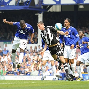 Football - Everton v Newcastle United Barclays Premier League - Goodison Park - 11 / 5 / 08 Evertons Yakubu scores his sides first goal Mandatory Credit: Action Images / Keith Williams Livepic NO ONLINE / INTERNET USE WITHOUT A LICENCE FROM THE FOOTBA