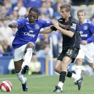 Football - Everton v Portsmouth FA Barclays Premiership - Goodison Park - 5 / 5 / 07 Evertons Manuel Fe Football - Everton v Portsmouth FA Barclays Premiership - Goodison Park - 5 / 5 / 07 Evertons Manuel Fe