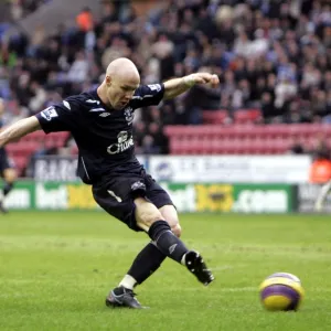 Football - Wigan Athletic v Everton Barclays Premier League - The JJB Stadium - 20/1/08 Evertons Andrew Johnson scores