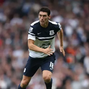 Gareth Barry Scores the Game-Winning Goal: Everton's Triumph over West Ham United in Premier League (September 21, 2013) Gareth Barry Scores the Game-Winning Goal: Everton's Triumph over West Ham United in Premier League (September 21, 2013)