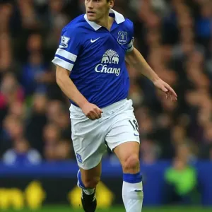 Gareth Barry's Brilliant Performance: Everton Crushes Stoke City 4-0 in Premier League Gareth Barry's Brilliant Performance: Everton Crushes Stoke City 4-0 in Premier League