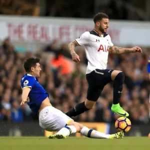 Gareth Barry's Slide Tackle on Kyle Walker: Everton vs. Tottenham Hotspur at White Hart Lane (Premier League) Gareth Barry's Slide Tackle on Kyle Walker: Everton vs. Tottenham Hotspur at White Hart Lane (Premier League)
