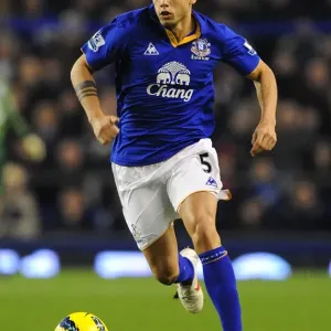 Heitinga's Unyielding Spirit: Everton's Victory Over Swansea City (21 December 2011)