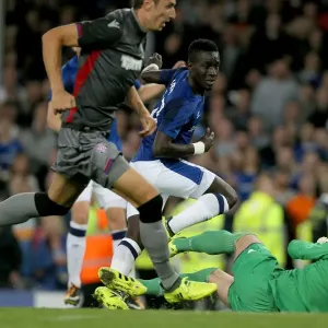 Idrissa Gueye Scores Everton's Second Goal in UEFA Europa League Play-Off against Hajduk Split (2017-18) Idrissa Gueye Scores Everton's Second Goal in UEFA Europa League Play-Off against Hajduk Split (2017-18)