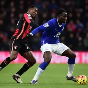 Intense Battle for Ball Possession: Distin vs. Lukaku, AFC Bournemouth vs. Everton Intense Battle for Ball Possession: Distin vs. Lukaku, AFC Bournemouth vs. Everton