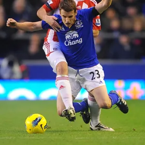 Barclays Premier League Photographic Print Collection: 04 December 2011, Everton v Stoke City