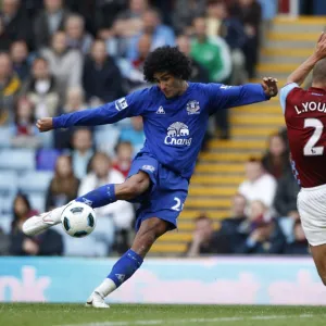 Premier League Framed Print Collection: 29 August 2010 Aston Villa v Everton