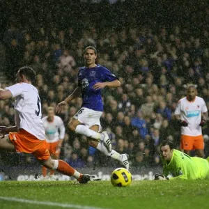 Jack Rodwell's Unlucky Shot: Everton vs. Blackpool, Barclays Premier League (05 February 2011) Jack Rodwell's Unlucky Shot: Everton vs. Blackpool, Barclays Premier League (05 February 2011)
