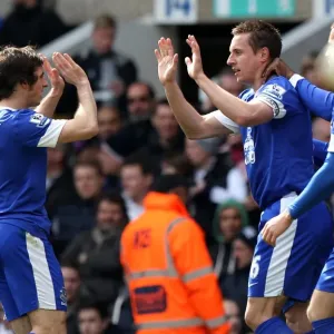 Jagielka and Baines: Everton's Unforgettable Goal Celebration vs. Tottenham Hotspur (2-2 Draw, 07-04-2013) Jagielka and Baines: Everton's Unforgettable Goal Celebration vs. Tottenham Hotspur (2-2 Draw, 07-04-2013)