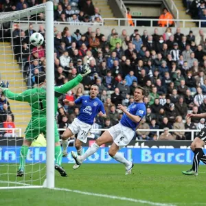 Jagielka Scores Everton's Second Goal Against Newcastle United at St. James Park (05.03.2011) Jagielka Scores Everton's Second Goal Against Newcastle United at St. James Park (05.03.2011)
