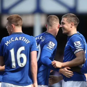 Jagielka Scores First Goal: Everton's Triumph Over Southampton in Barclays Premier League Jagielka Scores First Goal: Everton's Triumph Over Southampton in Barclays Premier League