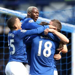 Jagielka Scores First Goal: Everton's Victory Over Southampton in Barclays Premier League Jagielka Scores First Goal: Everton's Victory Over Southampton in Barclays Premier League