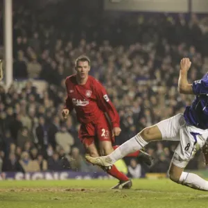 James Beattie's Heart-Stopping Second-Half Near-Miss for Everton FC James Beattie's Heart-Stopping Second-Half Near-Miss for Everton FC