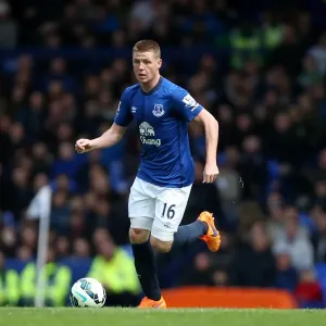 James McCarthy in Action: Everton vs Sunderland, Premier League at Goodison Park James McCarthy in Action: Everton vs Sunderland, Premier League at Goodison Park