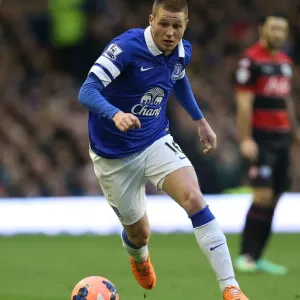 James McCarthy's Exultant Moment: Everton's FA Cup Triumph over Queens Park Rangers (4-0) James McCarthy's Exultant Moment: Everton's FA Cup Triumph over Queens Park Rangers (4-0)