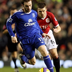 James McFadden vs. Michael Carrick: A Clash of Football Giants (Manchester United vs. Everton, 06/07 Season)