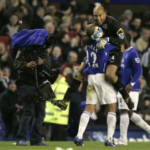 James Vaughan celebrates with Tim Howard