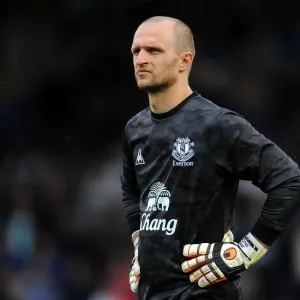 Jan Mucha in Action: Everton FC's Goalkeeper During Pre-Season Friendly vs Bury at Gigg Lane (15 July 2011) Jan Mucha in Action: Everton FC's Goalkeeper During Pre-Season Friendly vs Bury at Gigg Lane (15 July 2011)