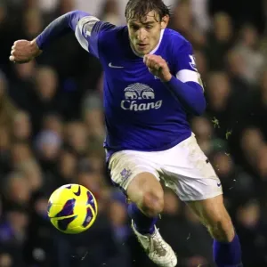 Jelavic's Strike: Everton's Triumph Over Wigan Athletic in the Barclays Premier League (December 26, 2012, Goodison Park) Jelavic's Strike: Everton's Triumph Over Wigan Athletic in the Barclays Premier League (December 26, 2012, Goodison Park)