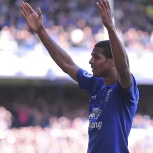 Jermaine Beckford's Dramatic Goal: Everton's Victory Over Chelsea (May 2011, Premier League) Jermaine Beckford's Dramatic Goal: Everton's Victory Over Chelsea (May 2011, Premier League)